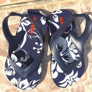 Old Navy little girls flip flops with back